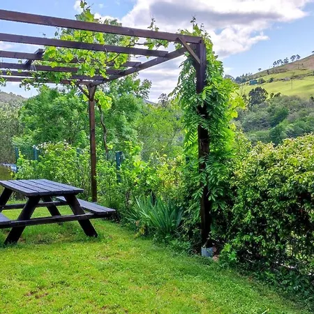 La Casina De Labra Holiday home *